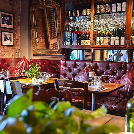 Roebuck Inn Mobberley Buitenkant foto