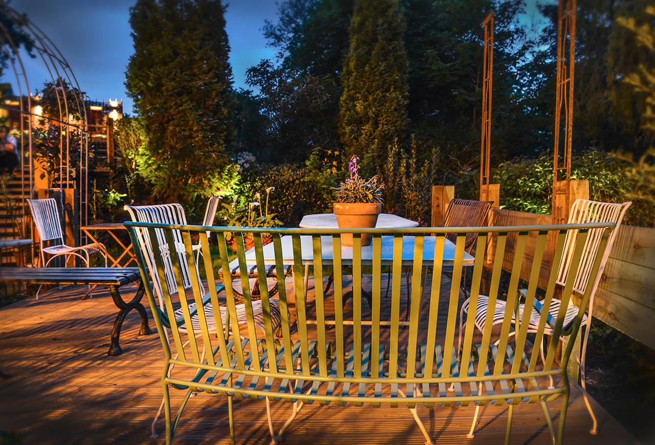 Roebuck Inn Mobberley Buitenkant foto